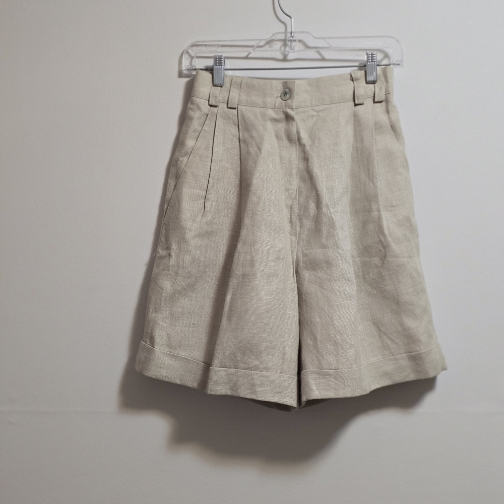 High-Waist Pleated Linen Blend Shorts — Cream